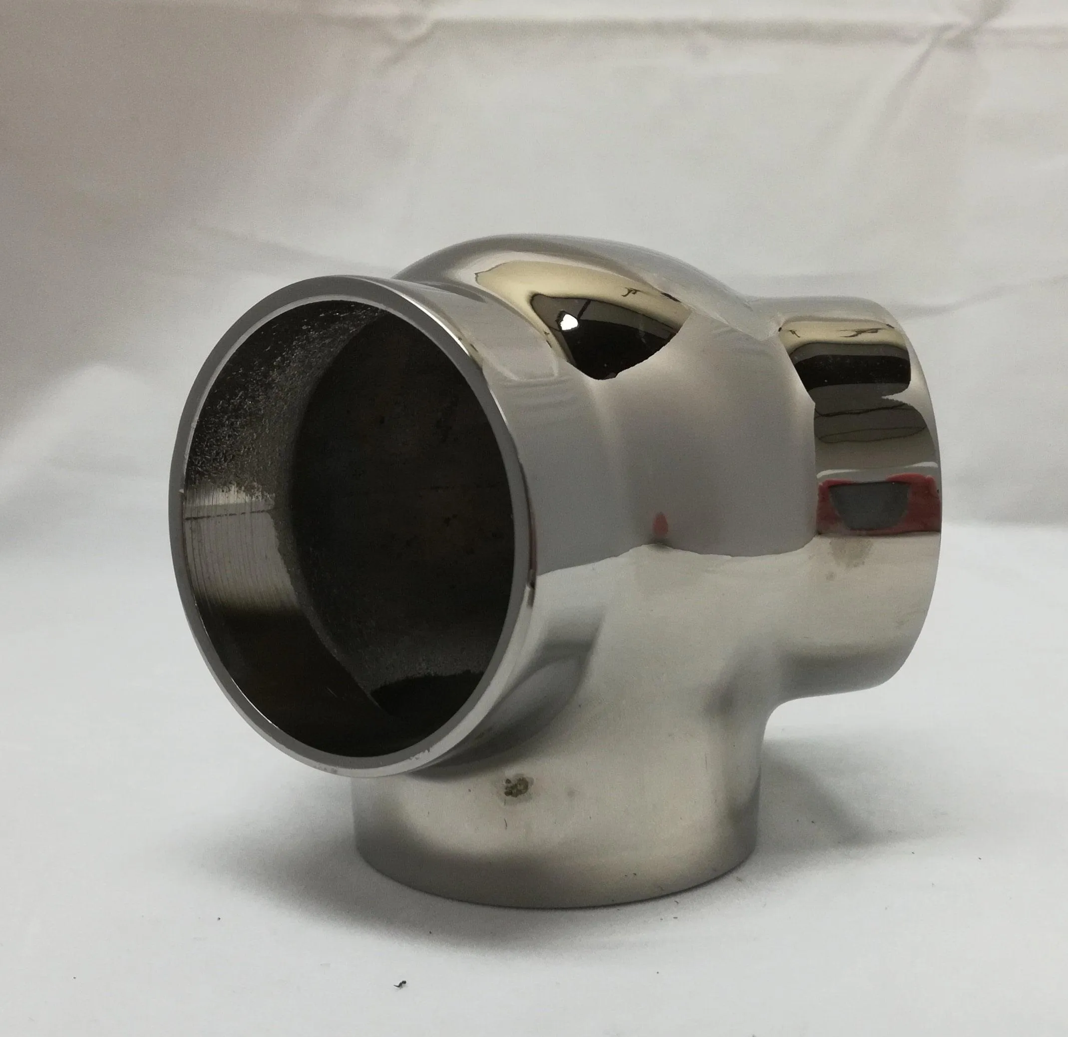135° Ball Side Outlet Elbow for 2" Tubing