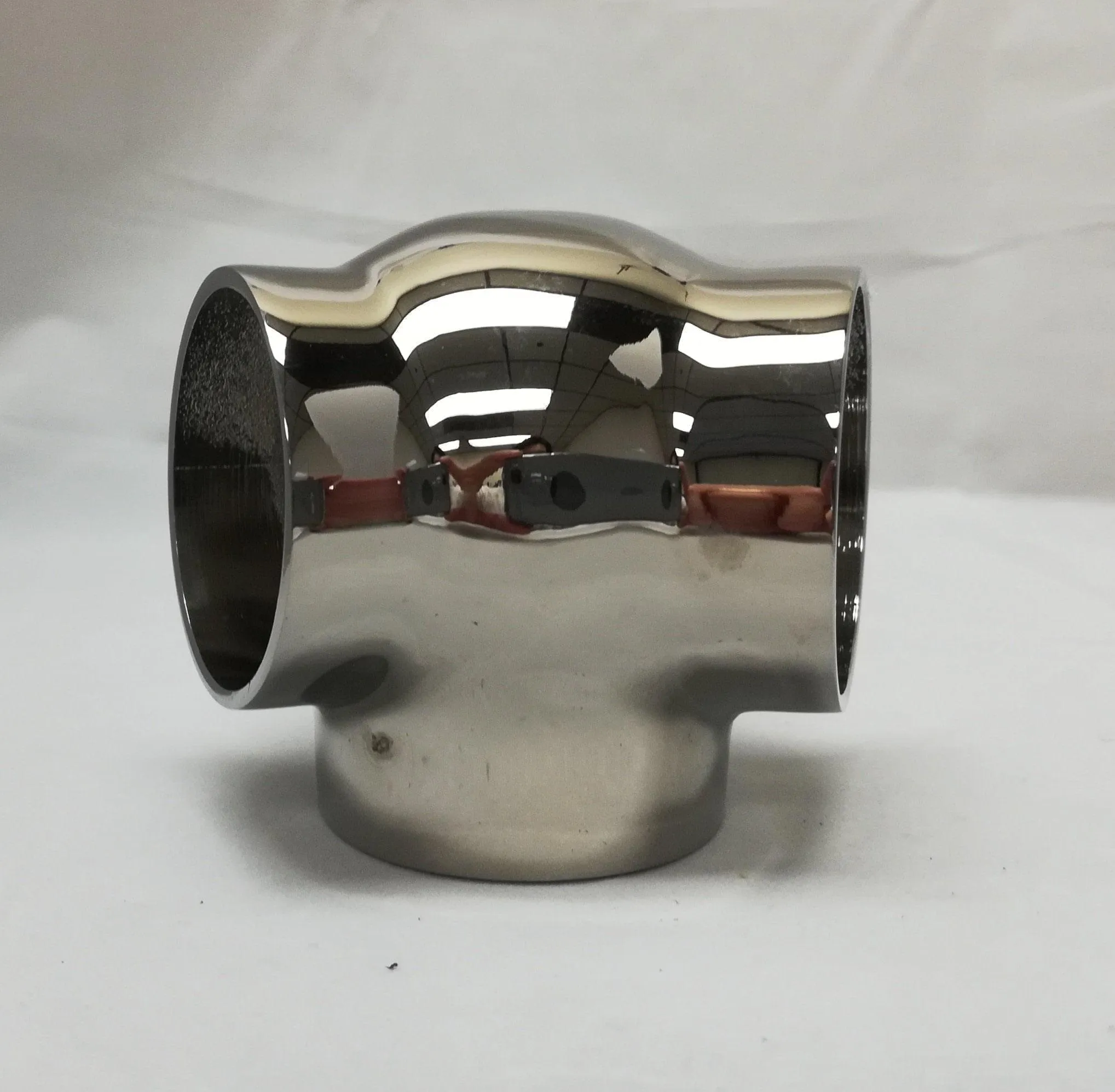 135° Ball Side Outlet Elbow for 2" Tubing