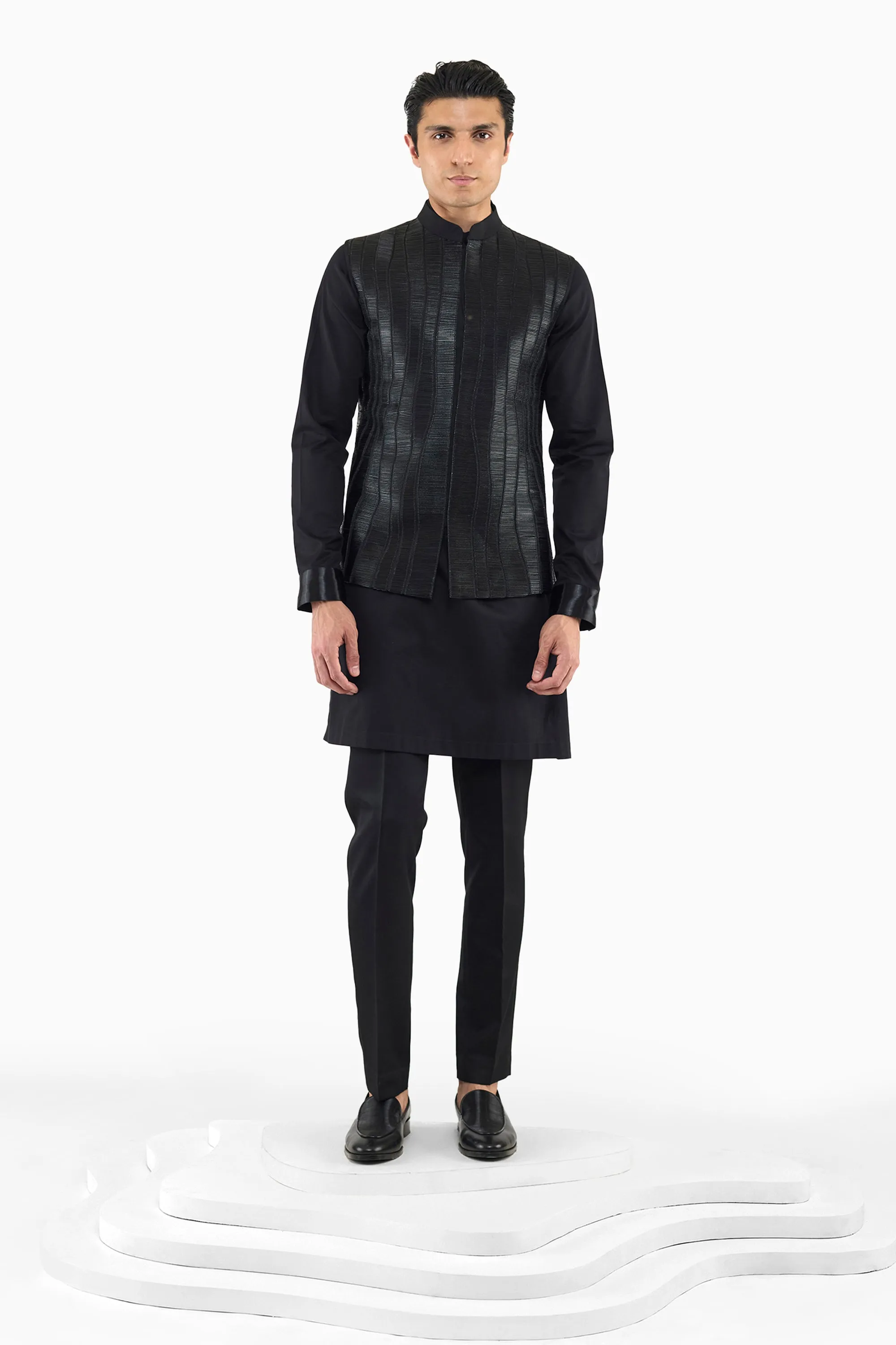 BLACK CORRUGATED NEHRU JACKET