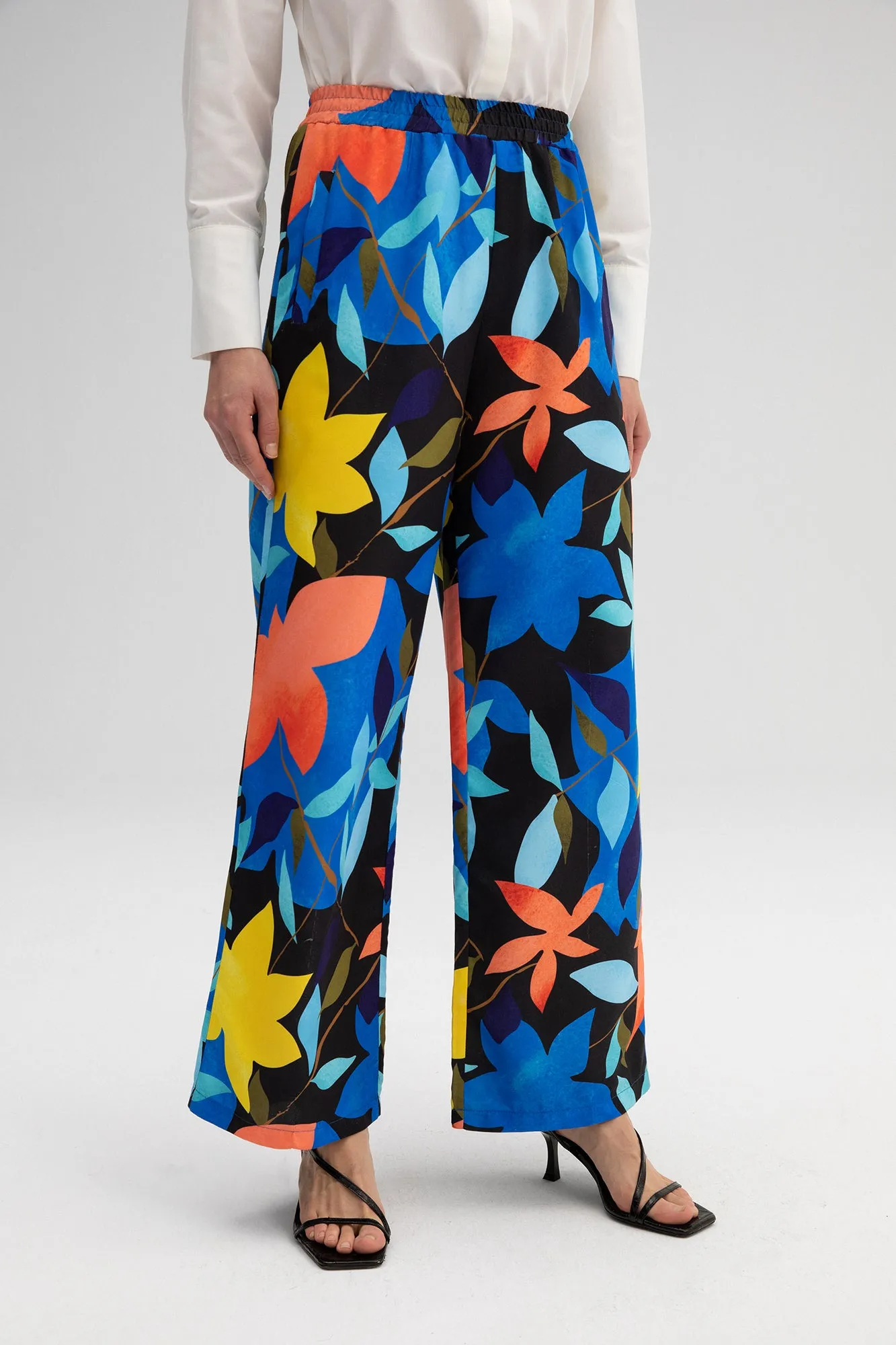 FLOWERED POPLIN TROUSERS