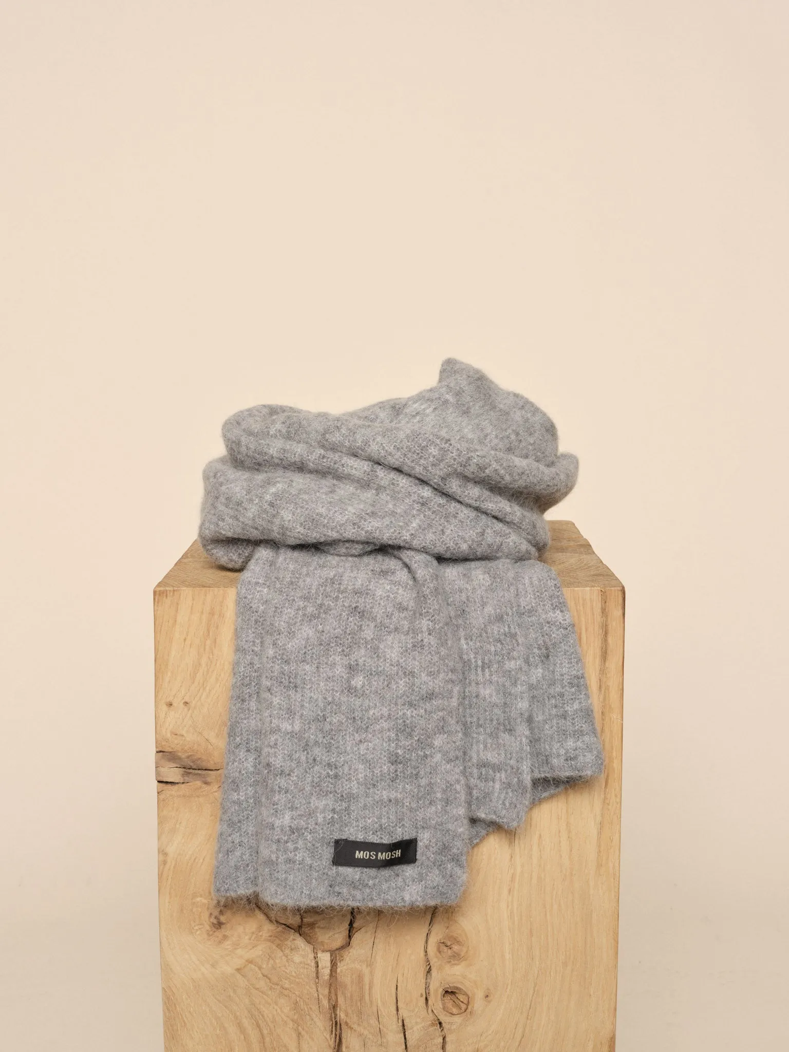 MMThora Knit Scarf