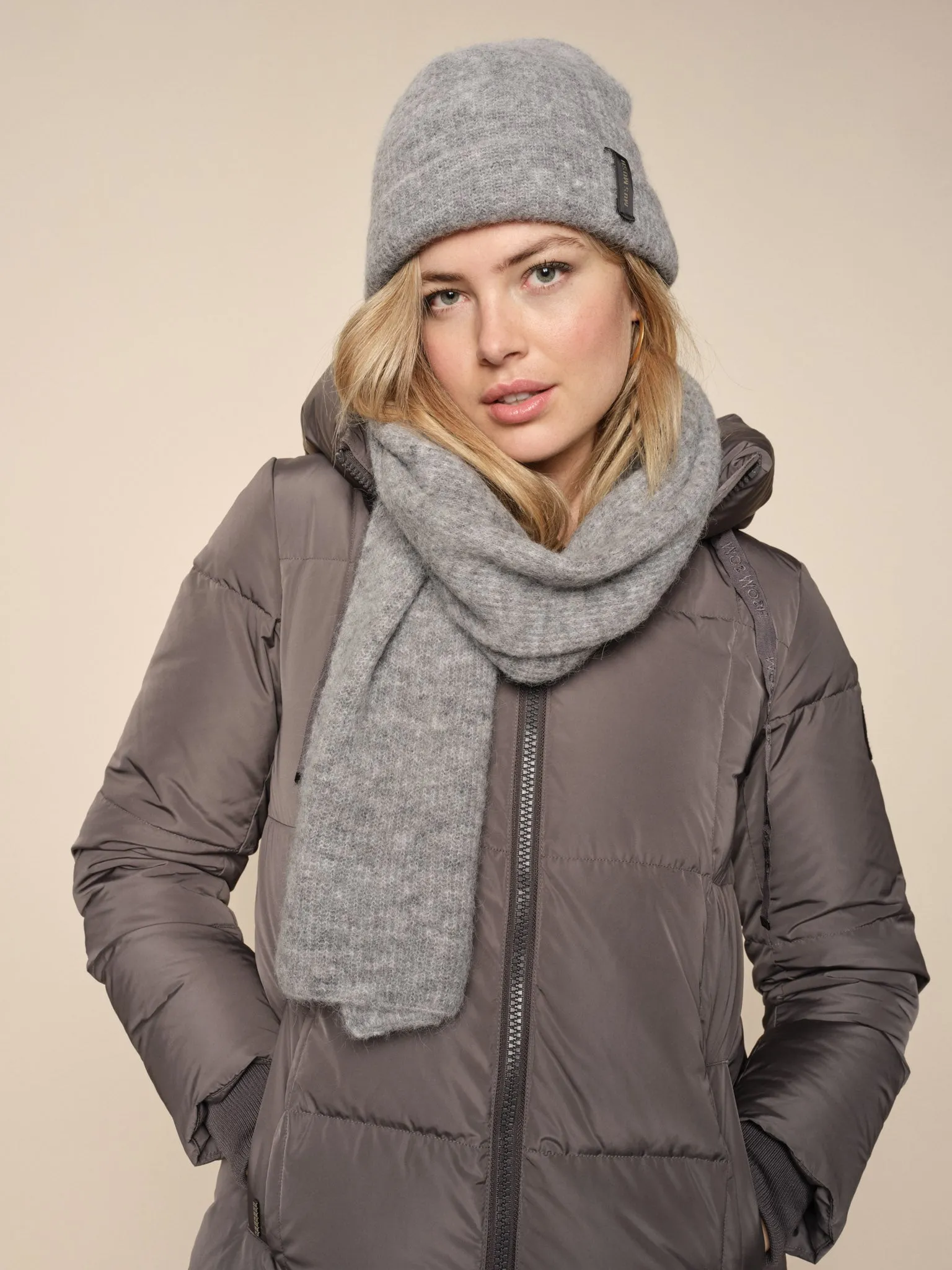 MMThora Knit Scarf