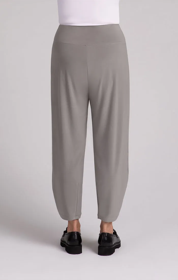 Narrow Lantern Pants