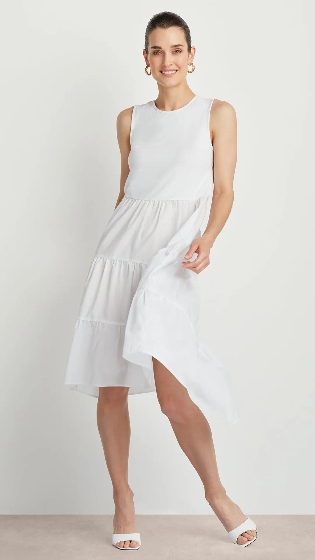 SLEEVELESS DRESS WITH TIERED SKIRT