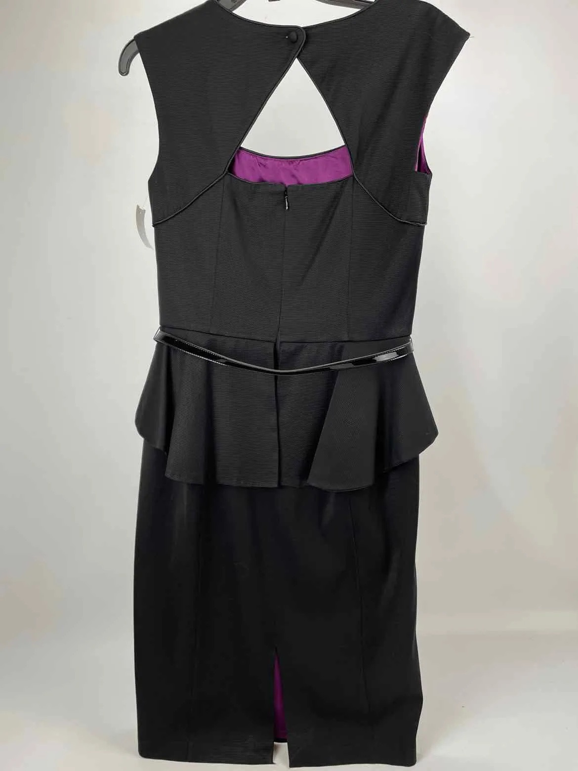 White House Black Market Size 8 Black Knit Belted Sleeveless Dress